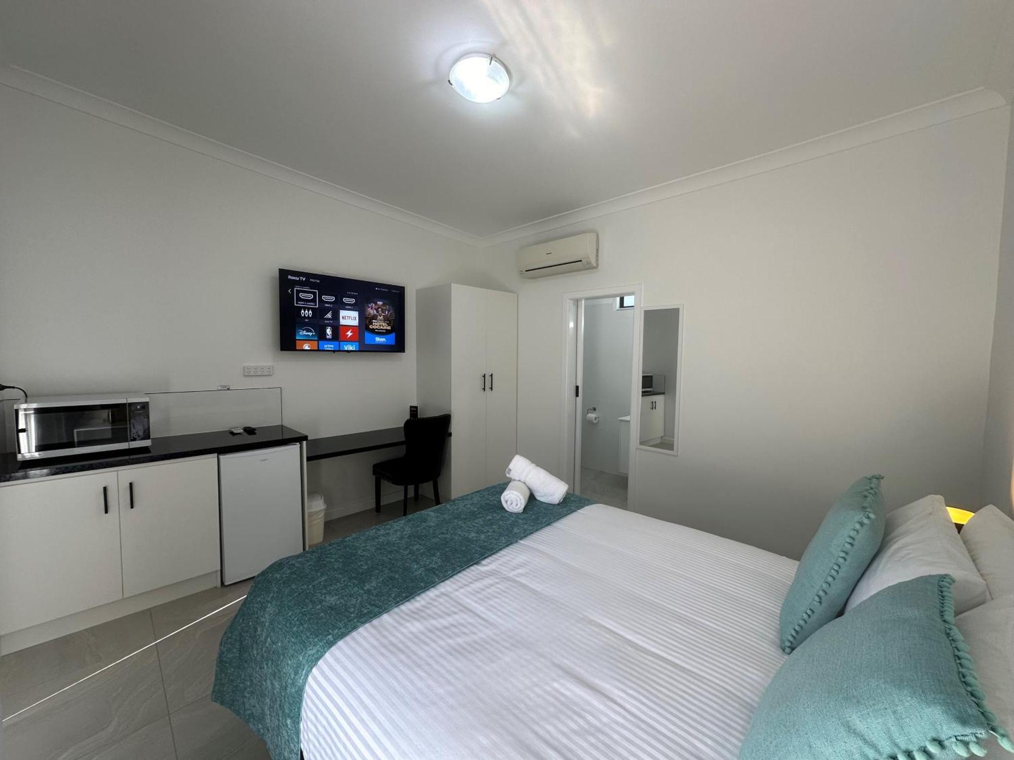 גריפית' Mia Motel מראה חיצוני תמונה