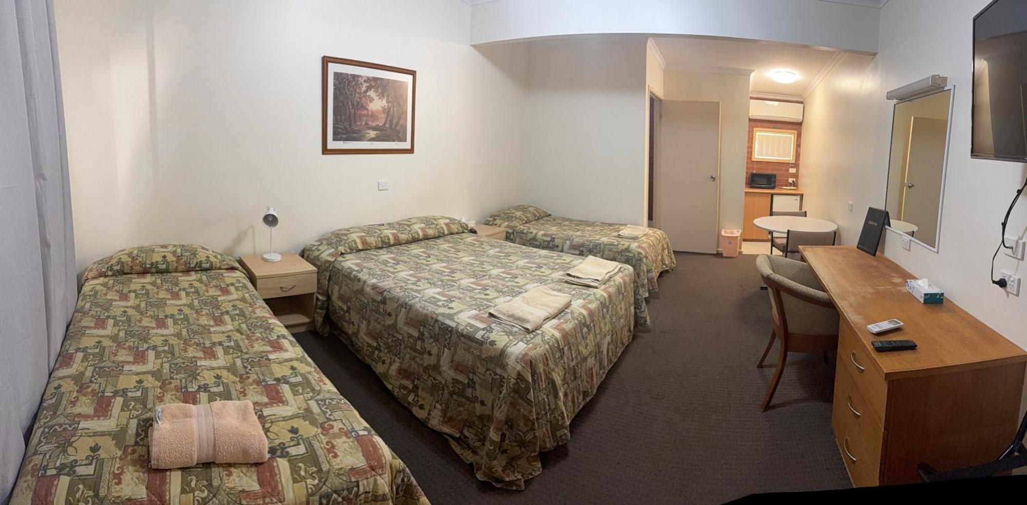 גריפית' Mia Motel מראה חיצוני תמונה