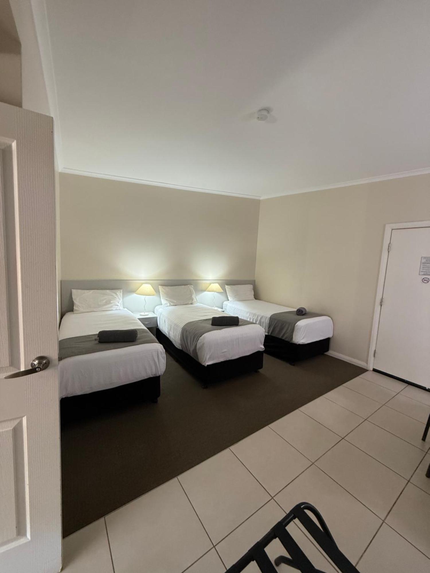 גריפית' Mia Motel מראה חיצוני תמונה