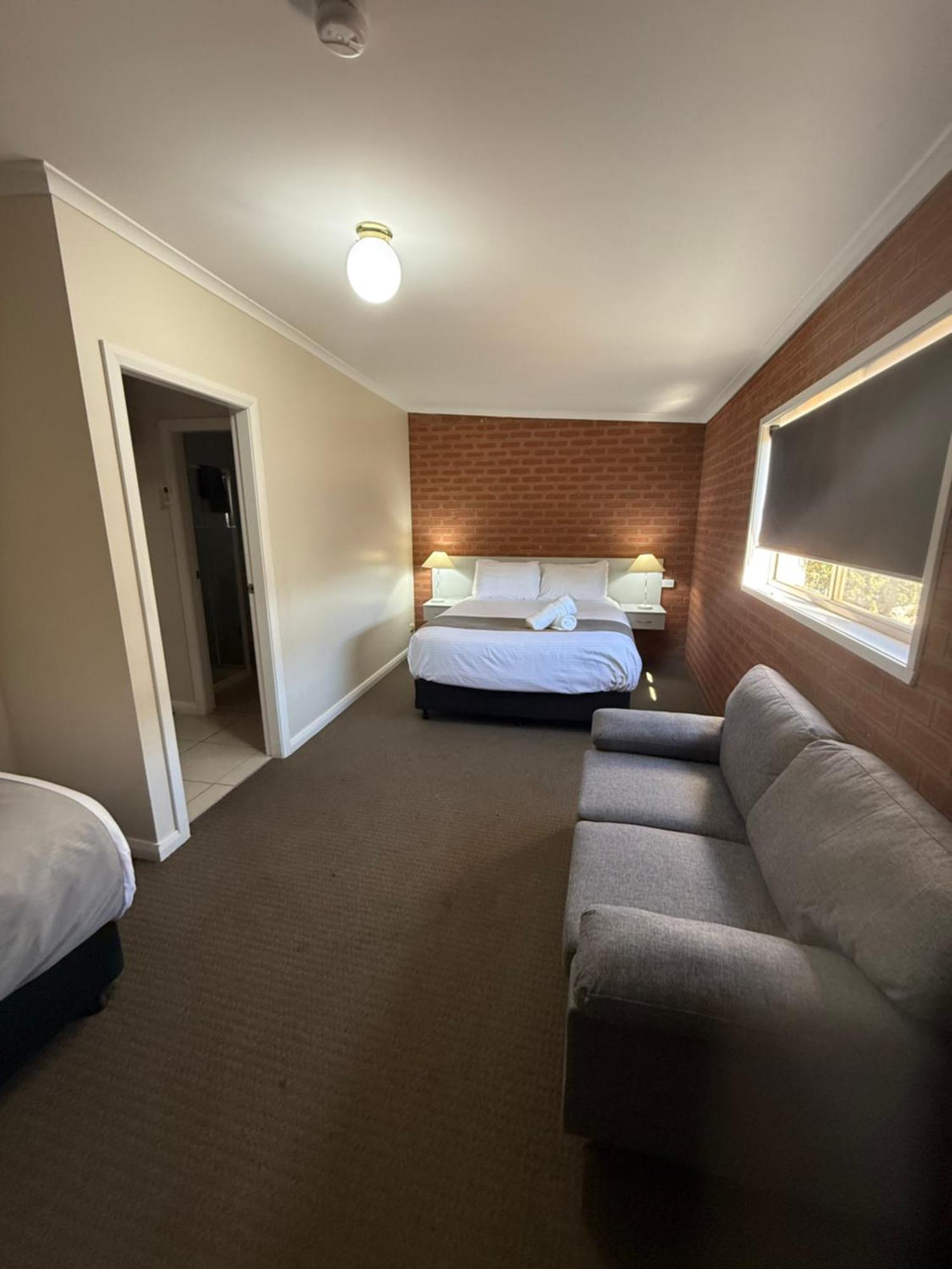 גריפית' Mia Motel מראה חיצוני תמונה