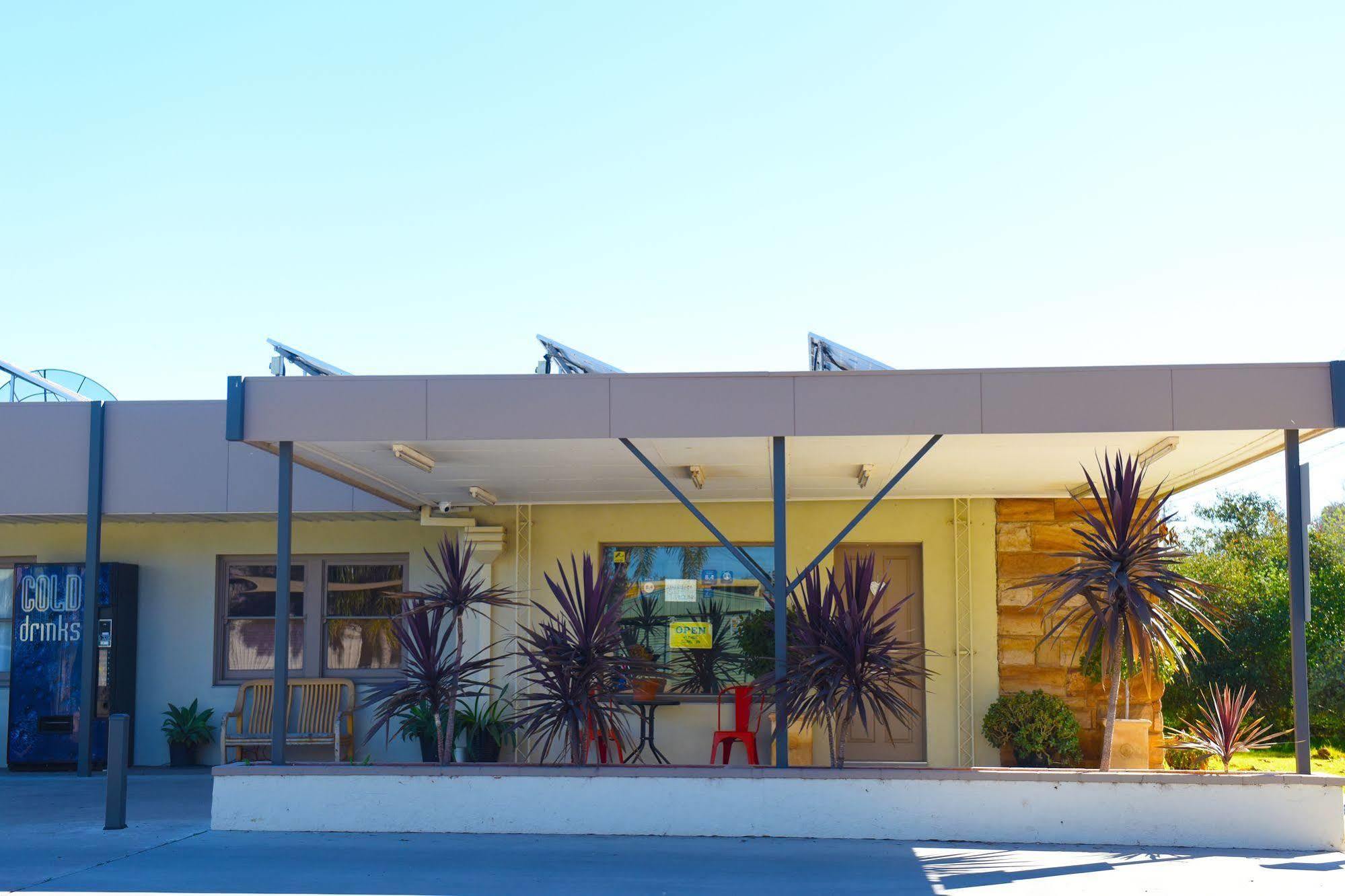 גריפית' Mia Motel מראה חיצוני תמונה